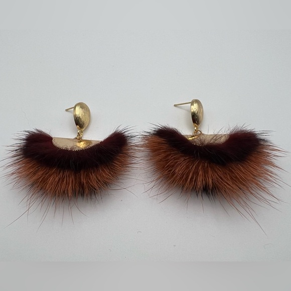 Elegant Feather Dangle Earrings - Stylish Vintage-Inspired Flapper Earrings - Picture 6 of 9